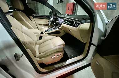 Внедорожник / Кроссовер Porsche Macan 2019 в 