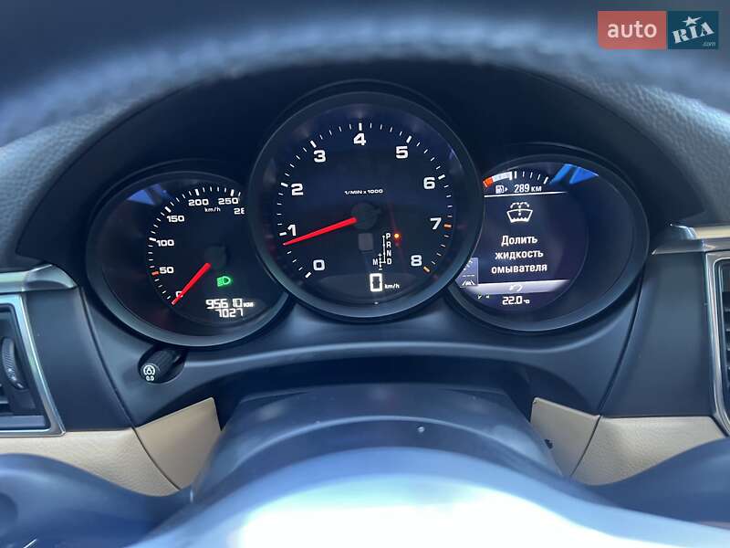 Внедорожник / Кроссовер Porsche Macan 2017 в Киеве