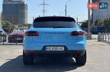 Внедорожник / Кроссовер Porsche Macan 2016 в 