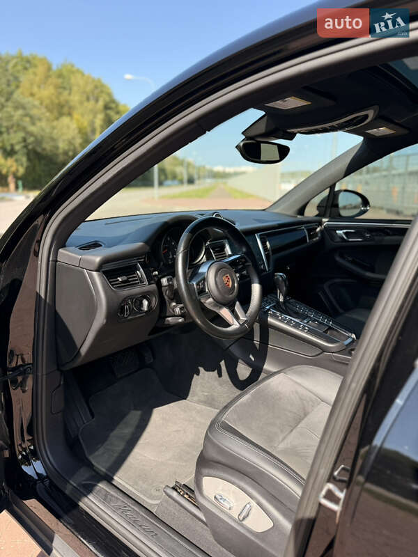 Внедорожник / Кроссовер Porsche Macan 2016 в Львове