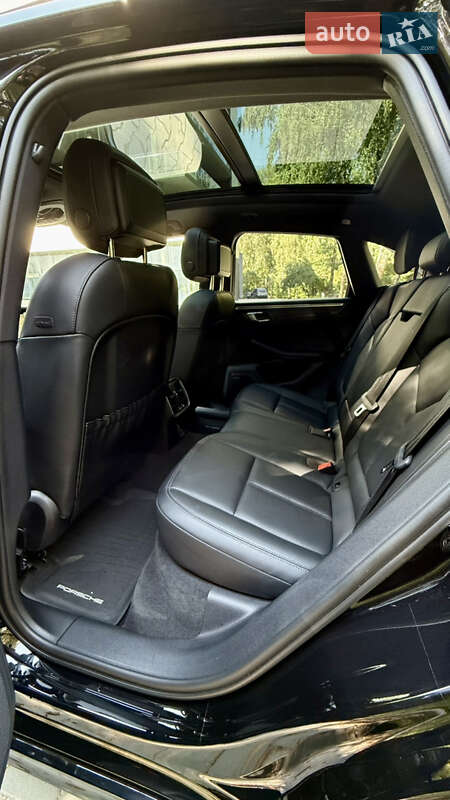 Позашляховик / Кросовер Porsche Macan 2023 в Тернополі фото 19 Позашляховик / Кросовер Porsche Macan 2023 в Тернополі