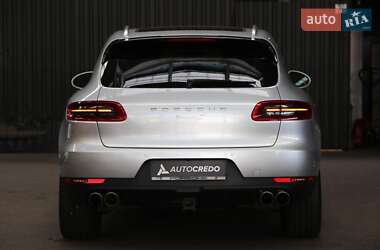 Внедорожник / Кроссовер Porsche Macan 2015 в 