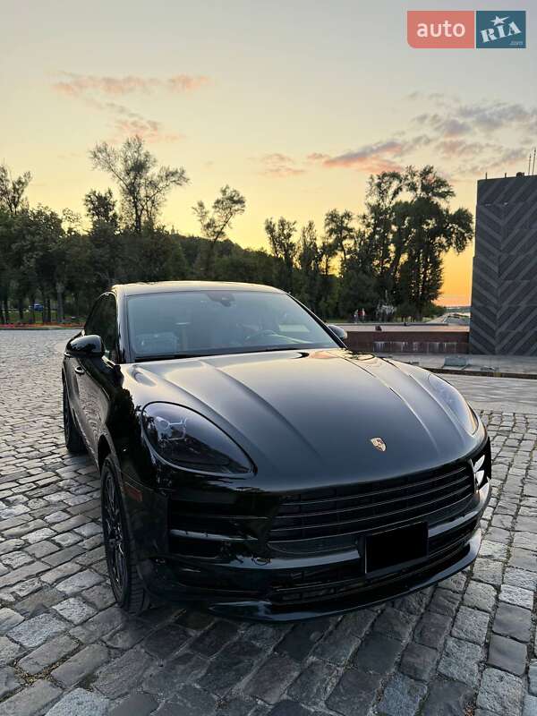 Внедорожник / Кроссовер Porsche Macan 2019 в Киеве
