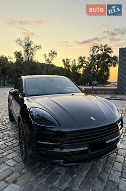 Позашляховик / Кросовер Porsche Macan 2019 в 