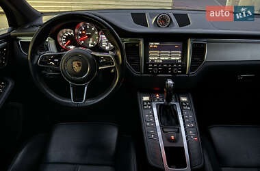 Внедорожник / Кроссовер Porsche Macan 2014 в 