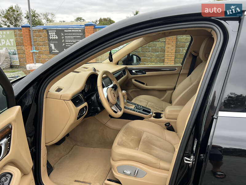 Позашляховик / Кросовер Porsche Macan 2015 в Луцьку фото 31 Позашляховик / Кросовер Porsche Macan 2015 в Луцьку