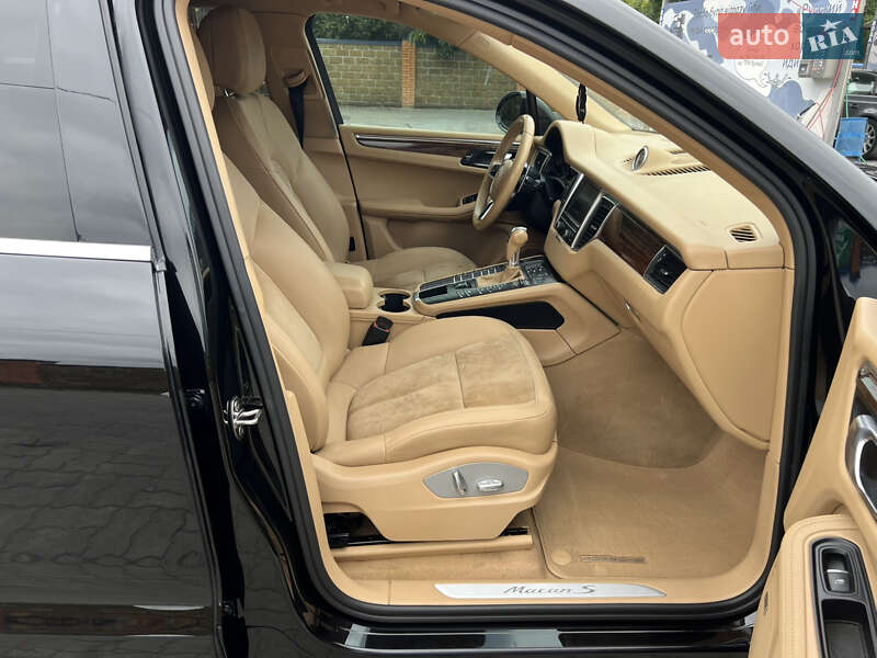 Позашляховик / Кросовер Porsche Macan 2015 в Луцьку фото 38 Позашляховик / Кросовер Porsche Macan 2015 в Луцьку