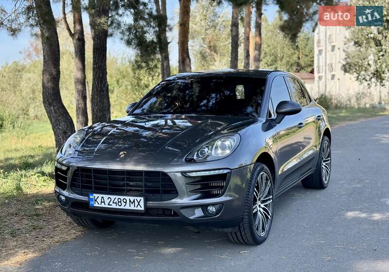 Внедорожник / Кроссовер Porsche Macan 2014 в 
