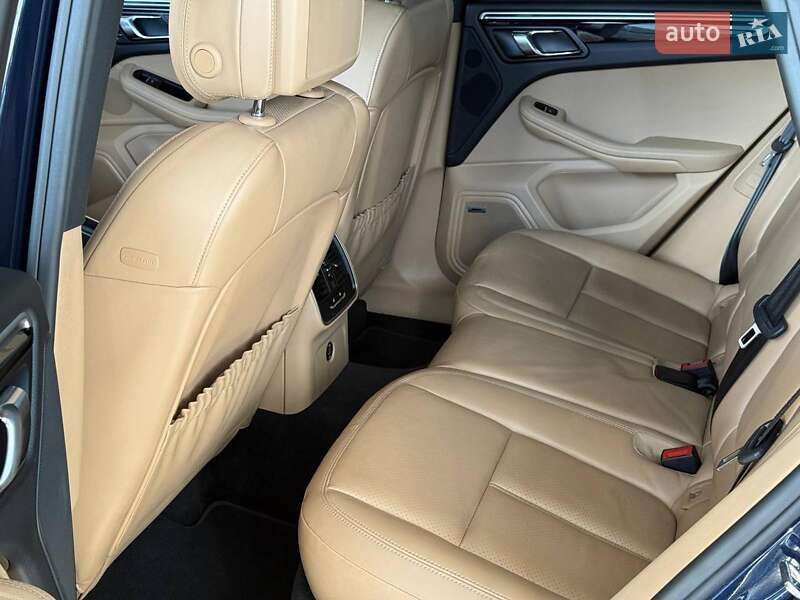 Внедорожник / Кроссовер Porsche Macan 2018 в Одессе