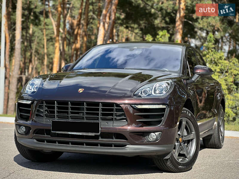 Внедорожник / Кроссовер Porsche Macan 2017 в Киеве