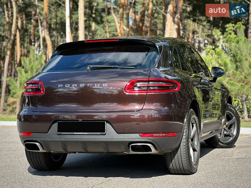 Внедорожник / Кроссовер Porsche Macan 2017 в Киеве