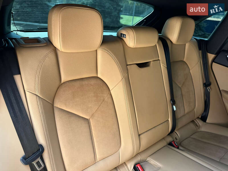 Внедорожник / Кроссовер Porsche Macan 2017 в Киеве