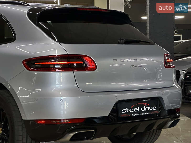 Внедорожник / Кроссовер Porsche Macan 2016 в Николаеве