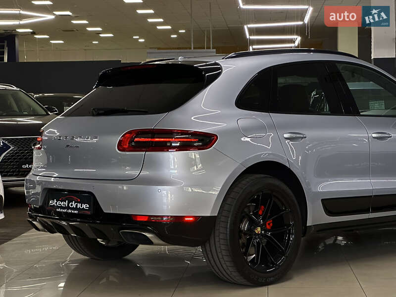 Внедорожник / Кроссовер Porsche Macan 2016 в Николаеве