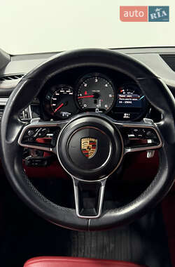 Внедорожник / Кроссовер Porsche Macan 2014 в 