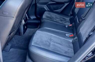 Внедорожник / Кроссовер Porsche Macan 2017 в 