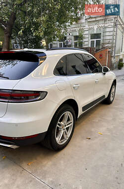 Внедорожник / Кроссовер Porsche Macan 2019 в 