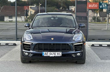 Внедорожник / Кроссовер Porsche Macan 2016 в 