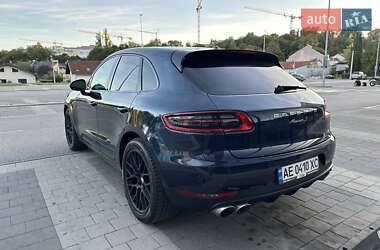 Внедорожник / Кроссовер Porsche Macan 2016 в 