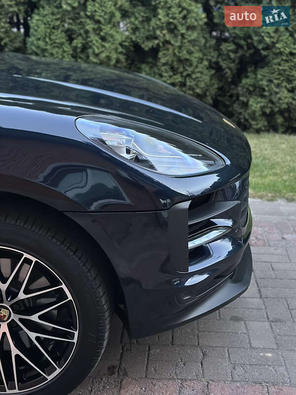 Внедорожник / Кроссовер Porsche Macan 2021 в Киеве