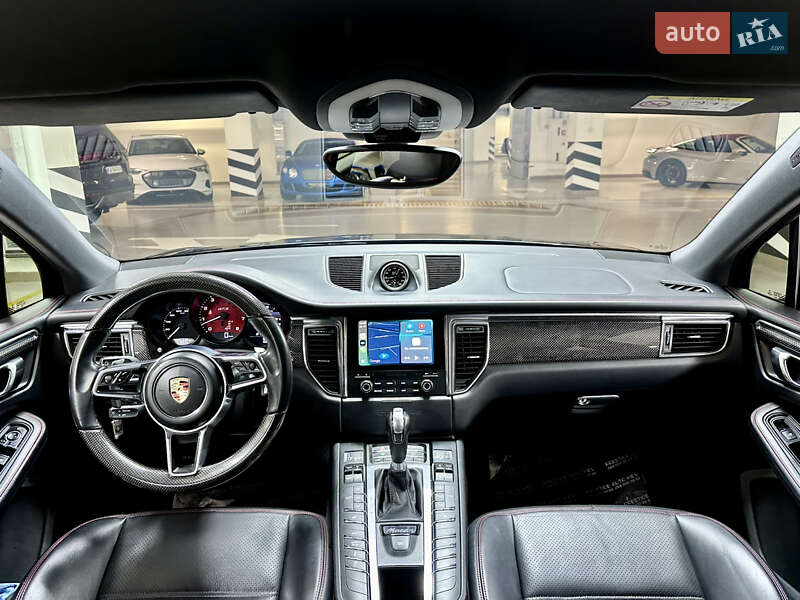 Внедорожник / Кроссовер Porsche Macan 2016 в Киеве