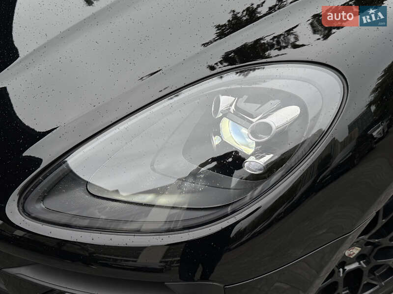 Внедорожник / Кроссовер Porsche Macan 2020 в Киеве