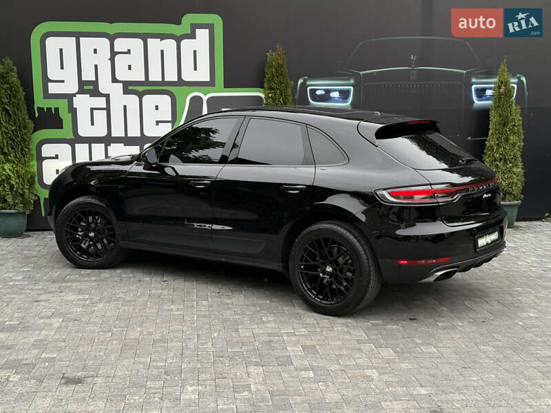 Внедорожник / Кроссовер Porsche Macan 2020 в Киеве