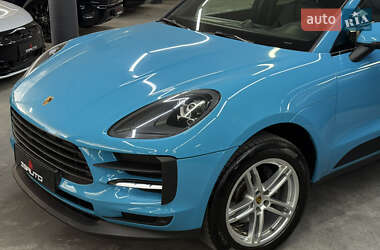 Внедорожник / Кроссовер Porsche Macan 2018 в 