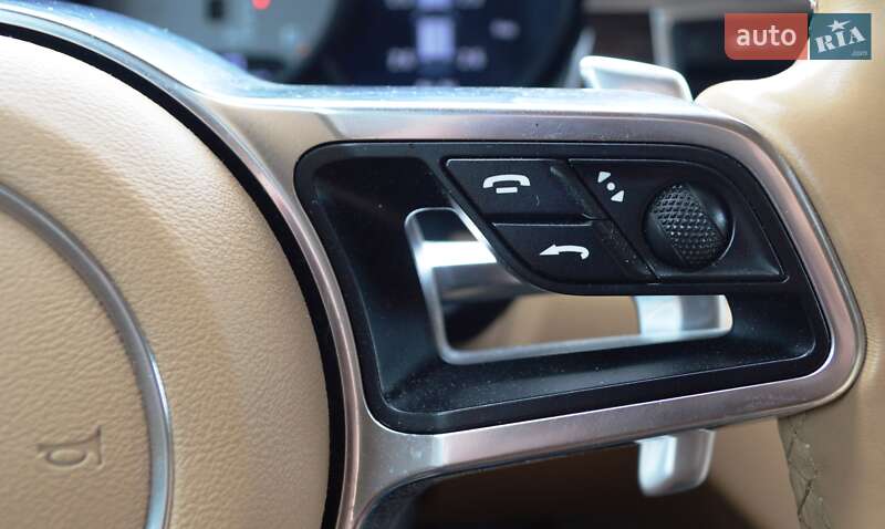 Внедорожник / Кроссовер Porsche Macan 2015 в Одессе