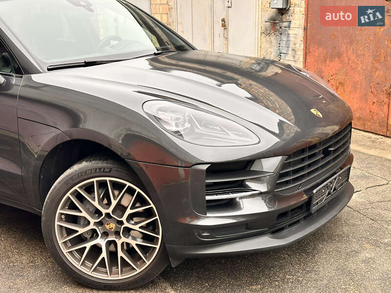 Внедорожник / Кроссовер Porsche Macan 2019 в Киеве