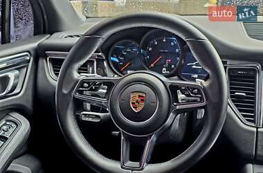 Внедорожник / Кроссовер Porsche Macan 2017 в 
