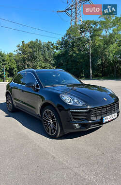 Позашляховик / Кросовер Porsche Macan 2015 в Києві