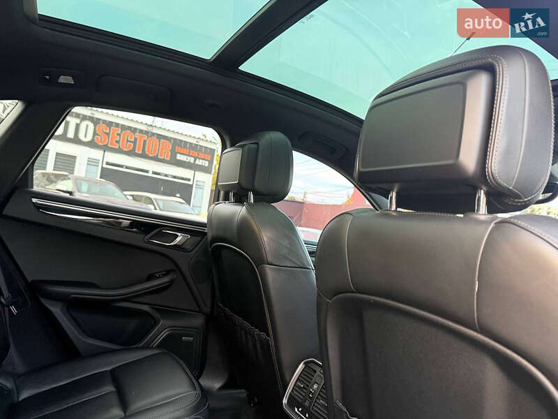 Внедорожник / Кроссовер Porsche Macan 2017 в Харькове