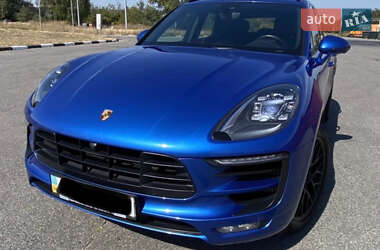Внедорожник / Кроссовер Porsche Macan 2016 в 