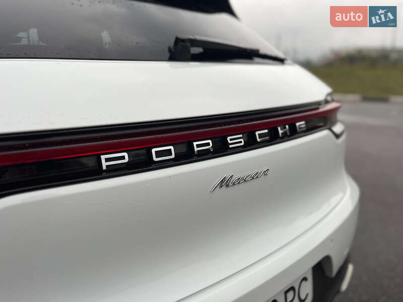 Внедорожник / Кроссовер Porsche Macan 2020 в Киеве