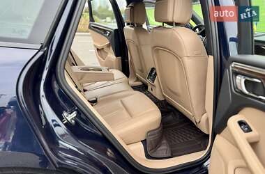 Внедорожник / Кроссовер Porsche Macan 2021 в 