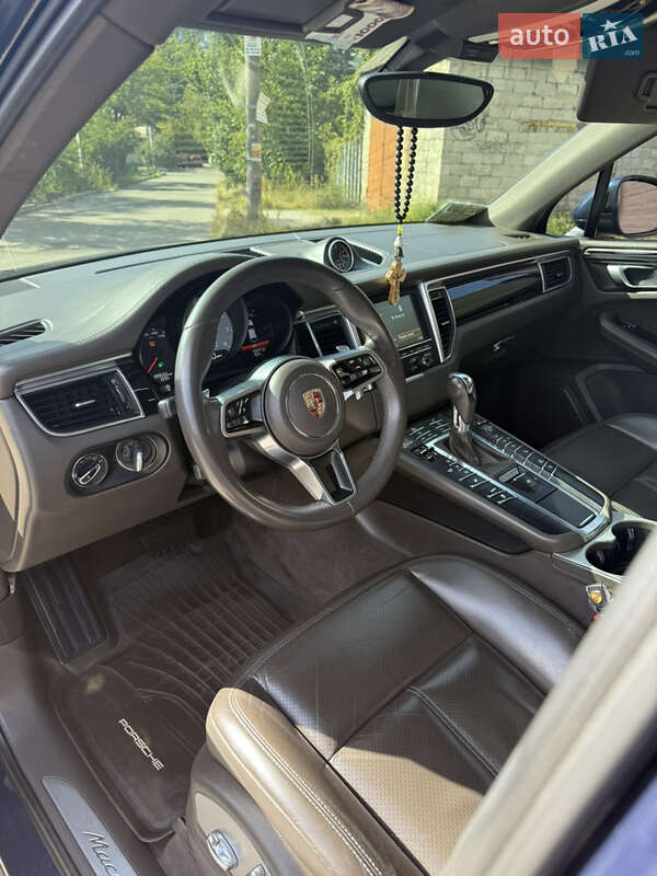 Внедорожник / Кроссовер Porsche Macan 2014 в Запорожье