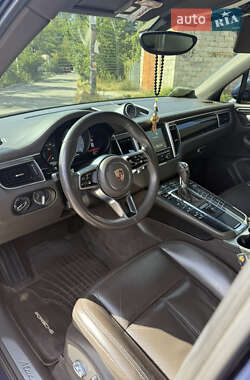 Внедорожник / Кроссовер Porsche Macan 2014 в 