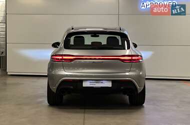 Внедорожник / Кроссовер Porsche Macan 2024 в 