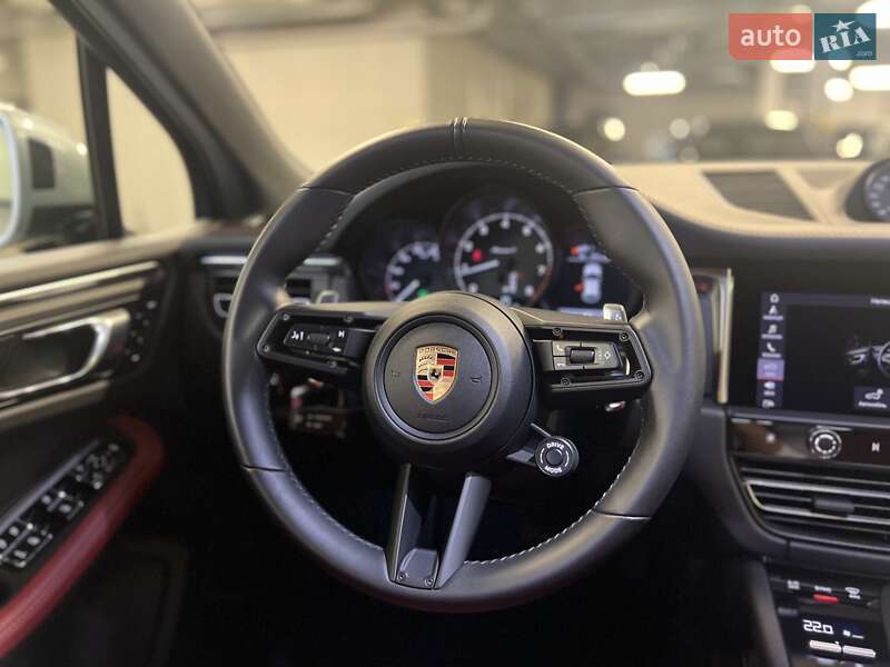 Внедорожник / Кроссовер Porsche Macan 2024 в Киеве