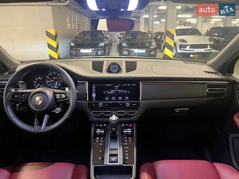 Внедорожник / Кроссовер Porsche Macan 2024 в Киеве
