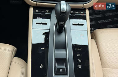 Внедорожник / Кроссовер Porsche Macan 2023 в 