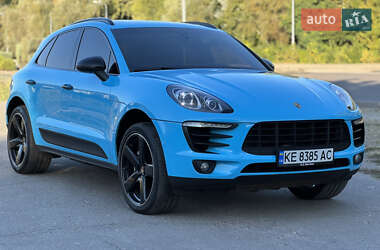 Внедорожник / Кроссовер Porsche Macan 2016 в 