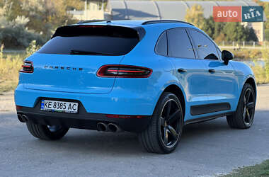 Внедорожник / Кроссовер Porsche Macan 2016 в 