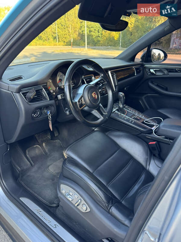 Внедорожник / Кроссовер Porsche Macan 2016 в Днепре