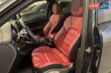 Внедорожник / Кроссовер Porsche Macan 2024 в 