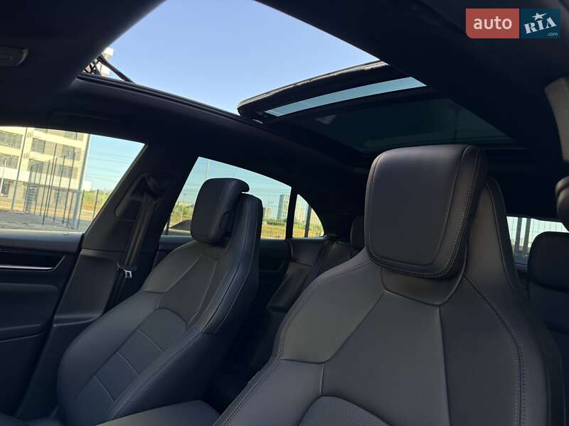 Внедорожник / Кроссовер Porsche Macan 2024 в Киеве