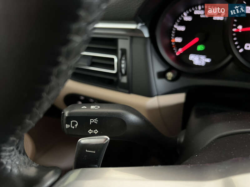 Внедорожник / Кроссовер Porsche Macan 2019 в Киеве