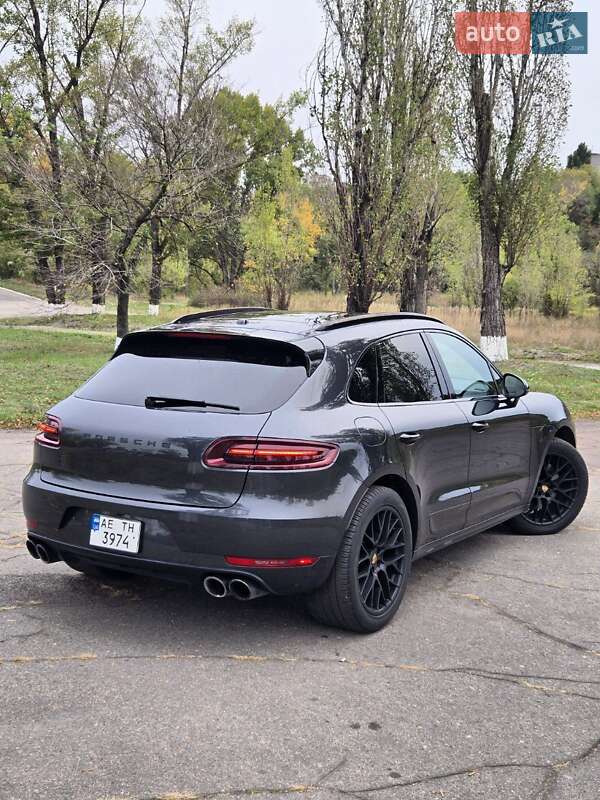Позашляховик / Кросовер Porsche Macan 2016 в Кам'янському