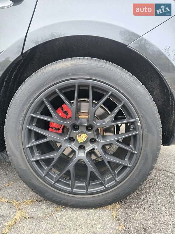 Позашляховик / Кросовер Porsche Macan 2016 в Кам'янському